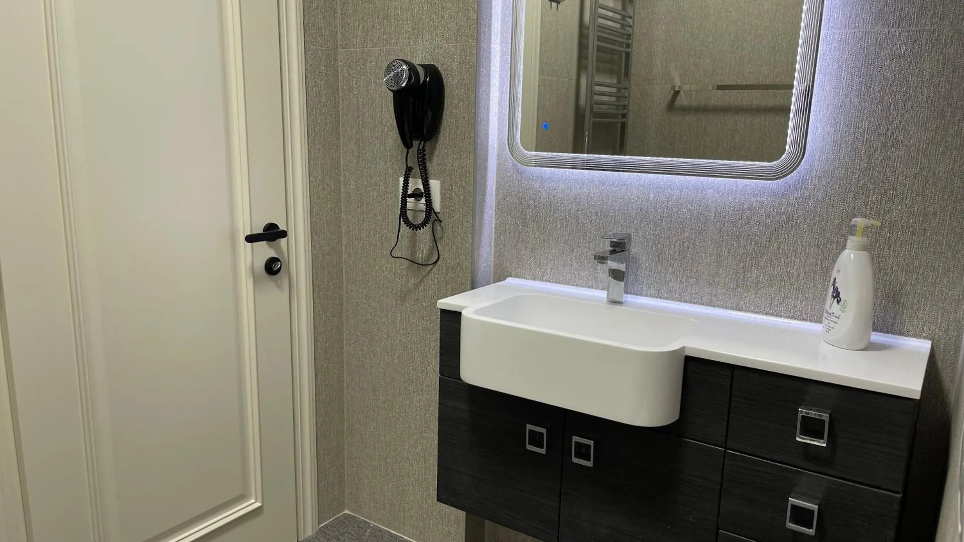Apartament In Pazari I Ri Tirane 0*, Tirana Albania