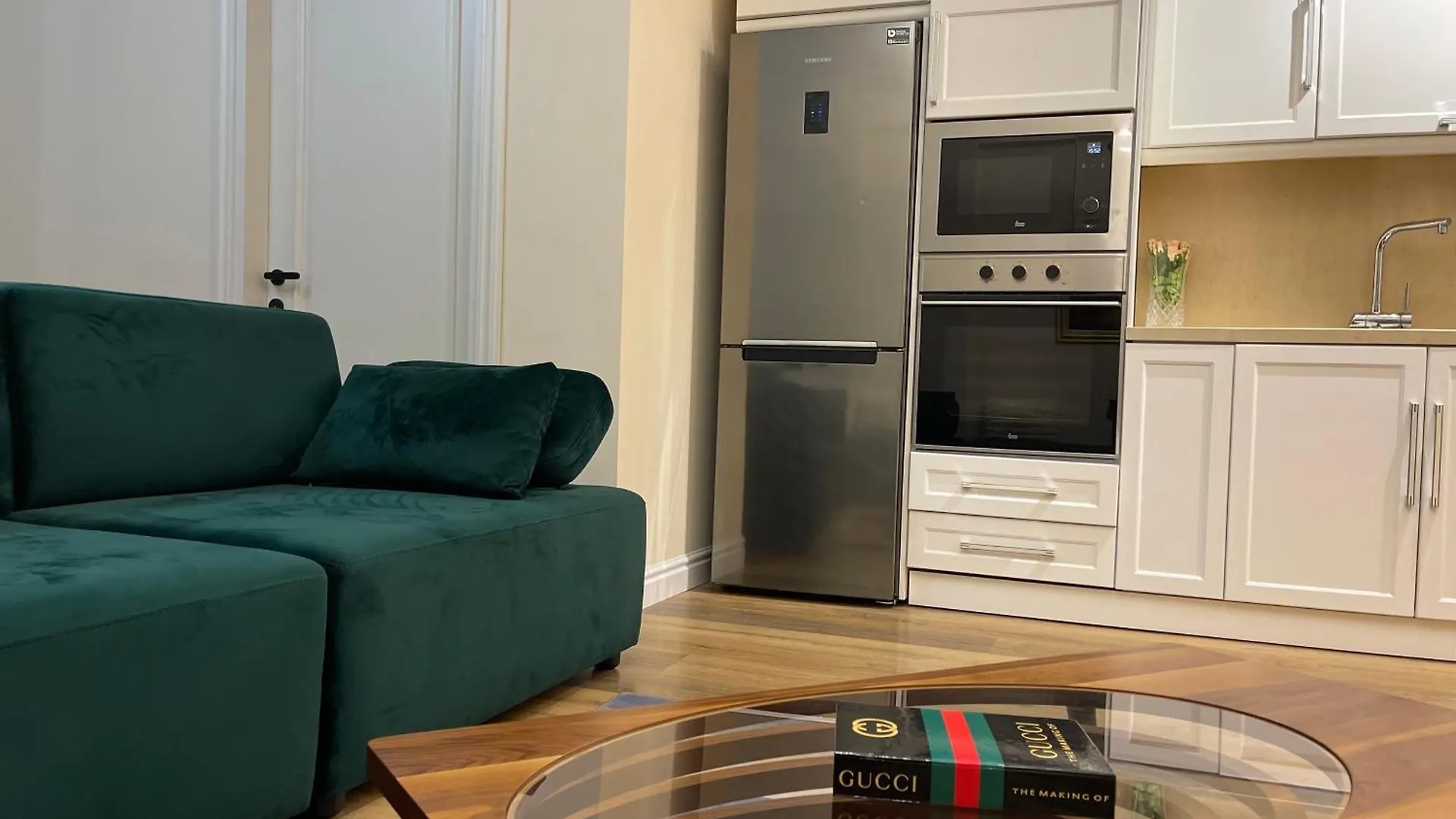 Apartament In Pazari I Ri Tirane 0*, Tirana Albania